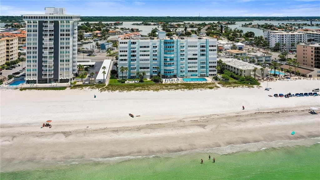 17400 GULF BOULEVARD UNIT A9 REDINGTON SHORES, FL 33708