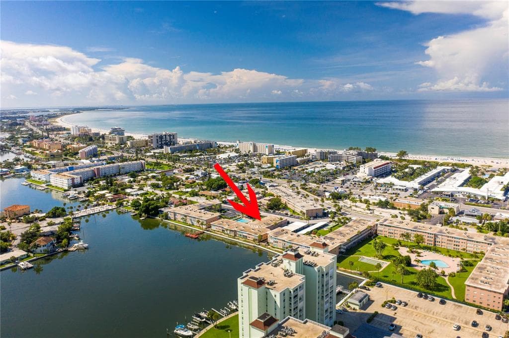 6111 2ND STREET E UNIT 18 ST PETE BEACH, FL 33706