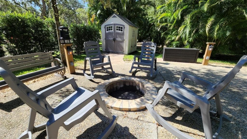 370 BOB CAT LANE LAKE WALES, FL 33898