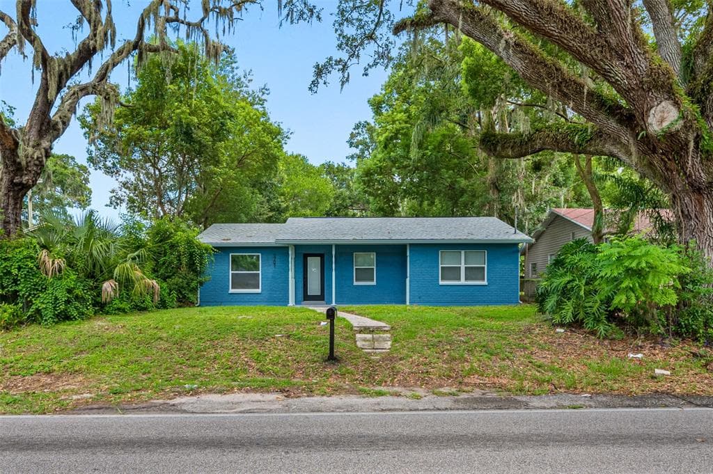 5707 N 15TH STREET TAMPA, FL 33610
