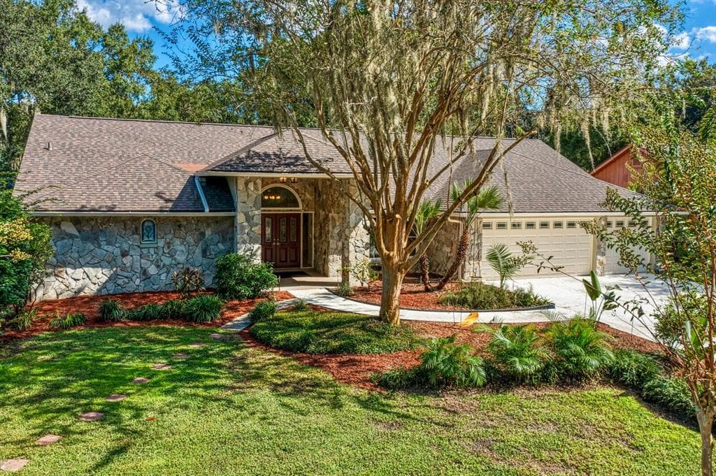 16121 ANCROFT COURT TAMPA, FL 33647