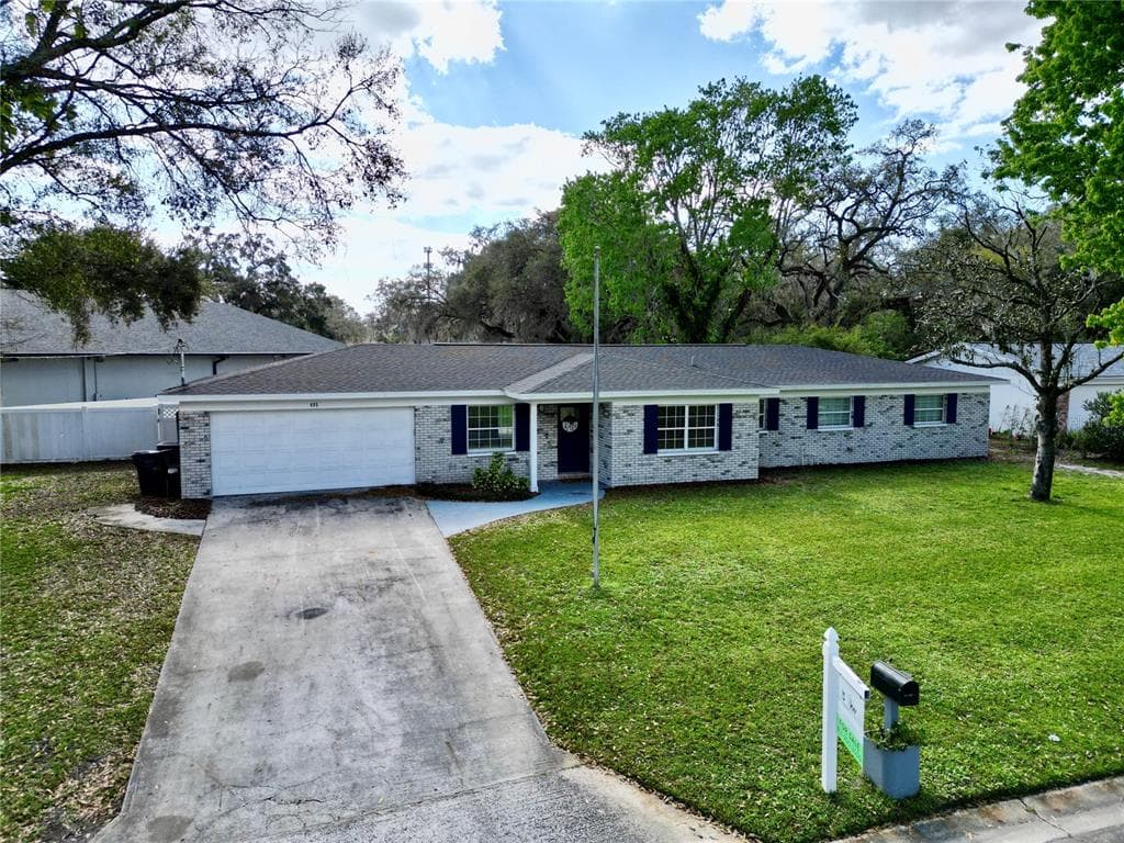405 DALI DRIVE BRANDON, FL 33511