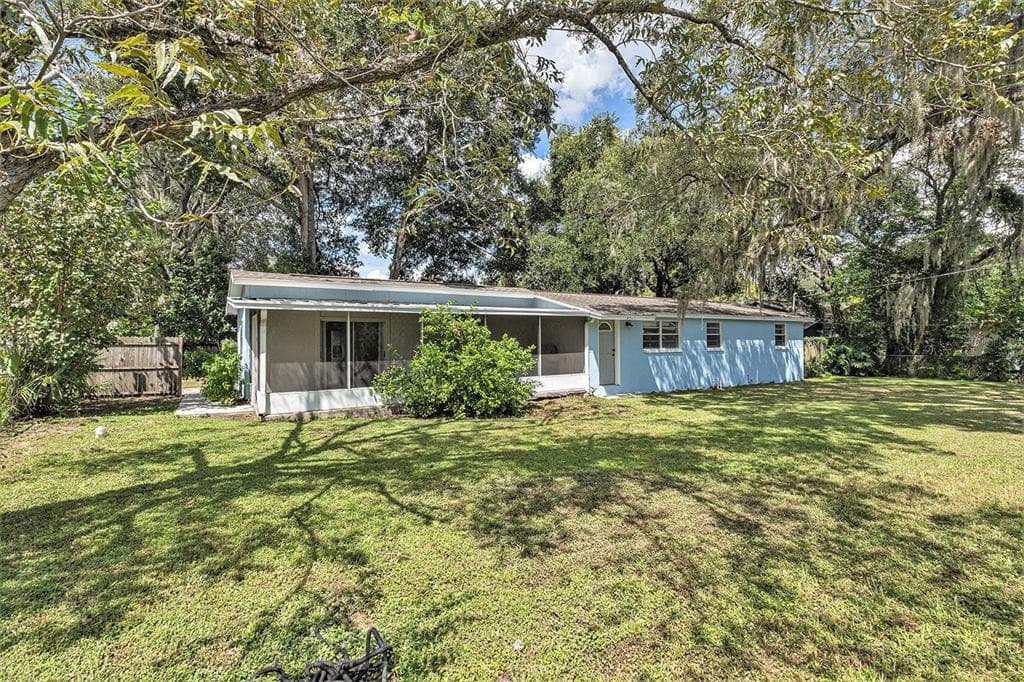 8502 N 20TH STREET TAMPA, FL 33604
