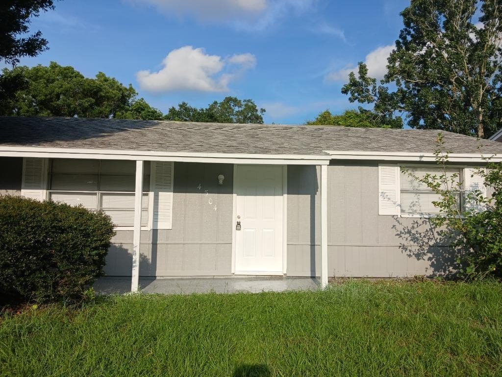 4304 MESA DRIVE NEW PORT RICHEY, FL 34653