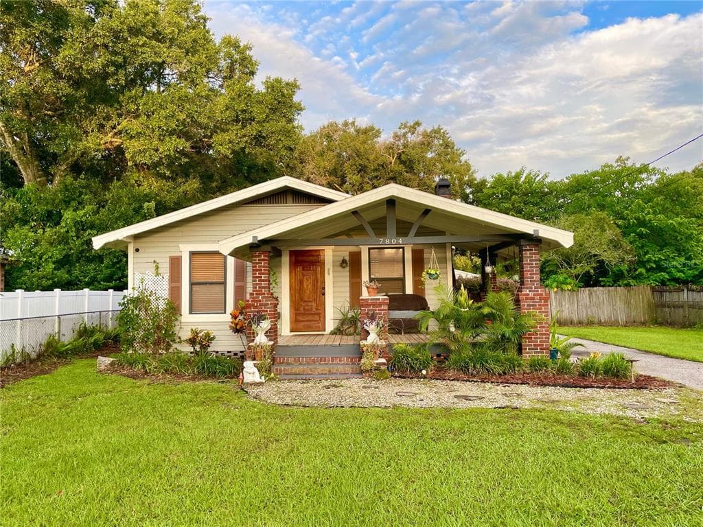 7804 N ORLEANS AVENUE TAMPA, FL 33604