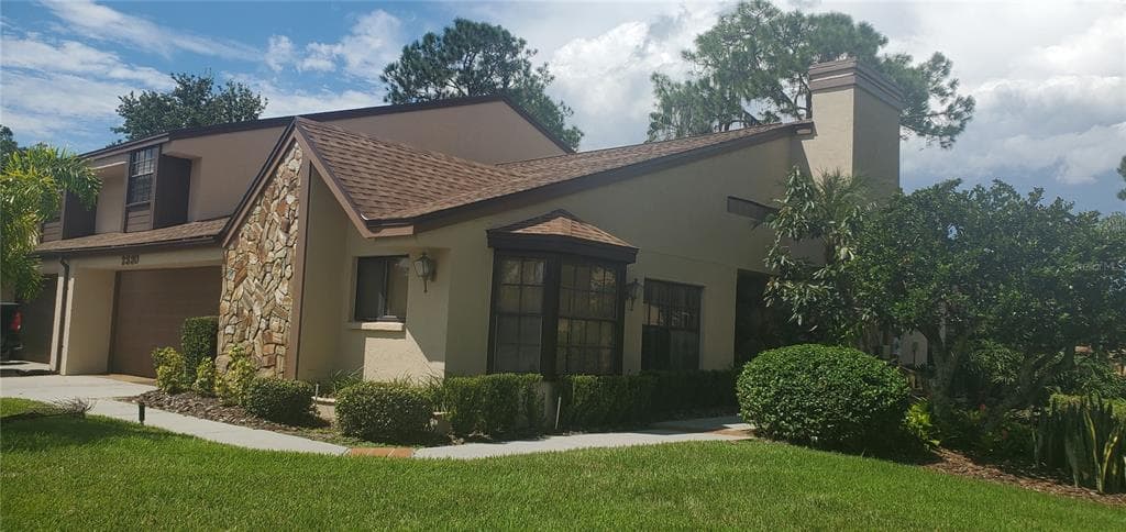 2320 S FAIRWAY DR PLANT CITY, FL 33566