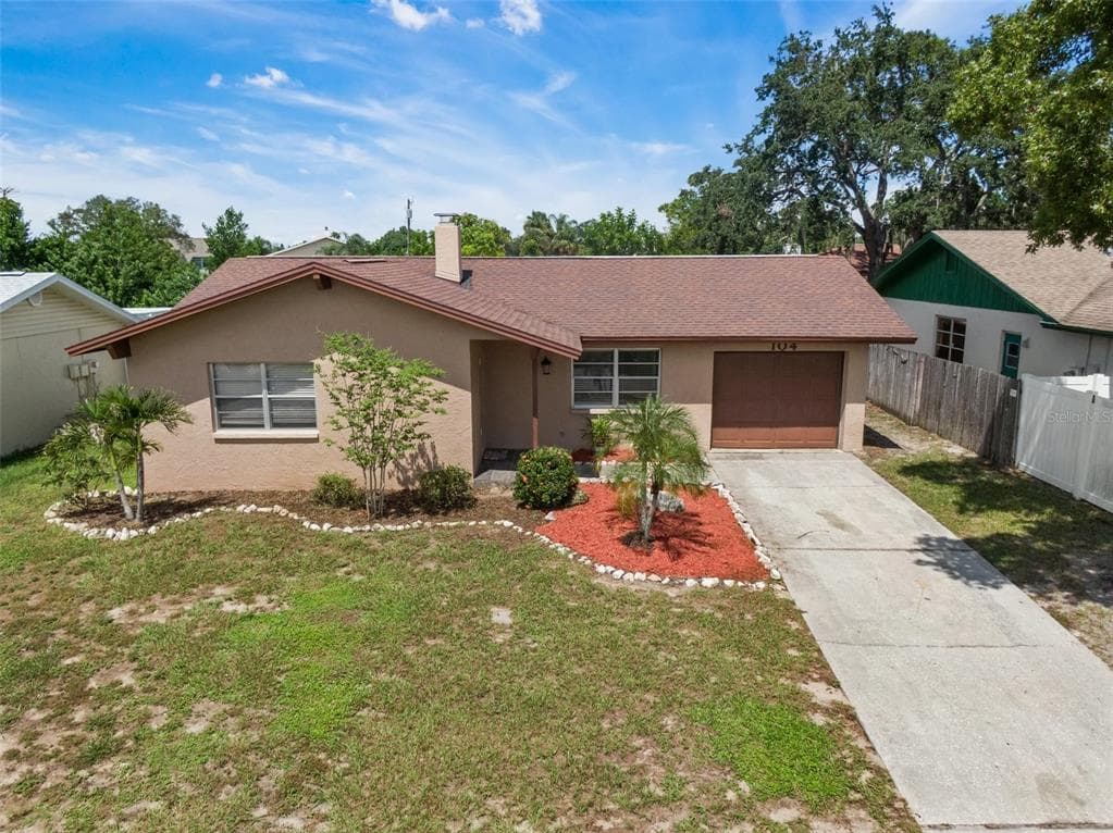 104 SUNRISE DRIVE PALM HARBOR, FL 34683