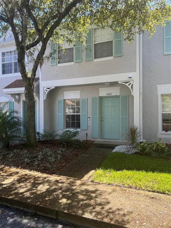8661 HUNTERS KEY CIRCLE TAMPA, FL 33647
