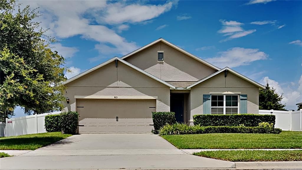863 OAK HOLLOW LOOP DELAND, FL 32724