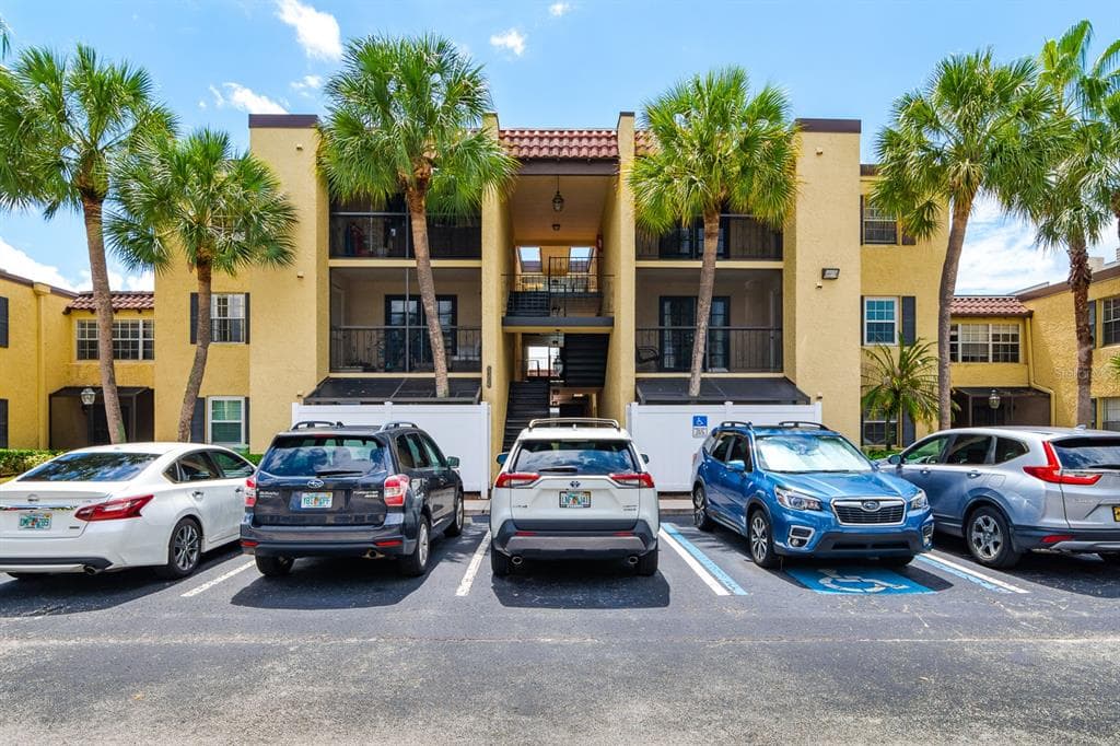 5306 SANTA ROSA COURT UNIT 143 TAMPA, FL 33609