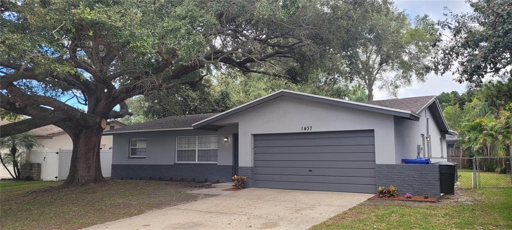 1437 SANDALWOOD DRIVE DUNEDIN, FL 34698