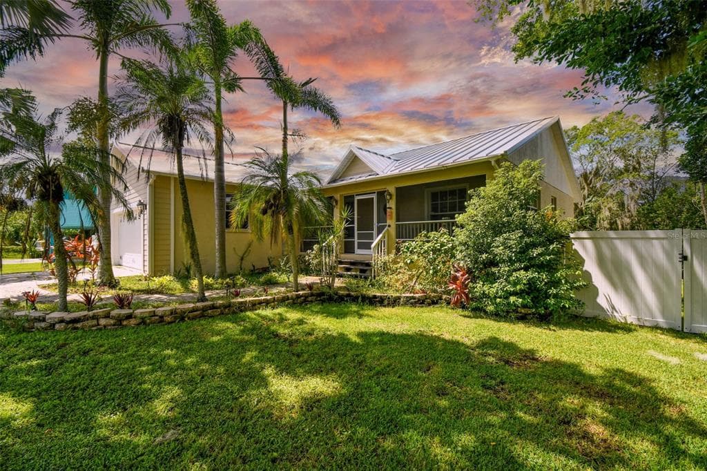 3819 6TH AVENUE W PALMETTO, FL 34221