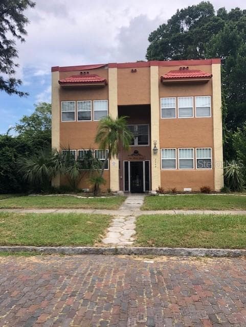 2449 BURLINGTON AVENUE N UNIT 4 ST PETERSBURG, FL 33713