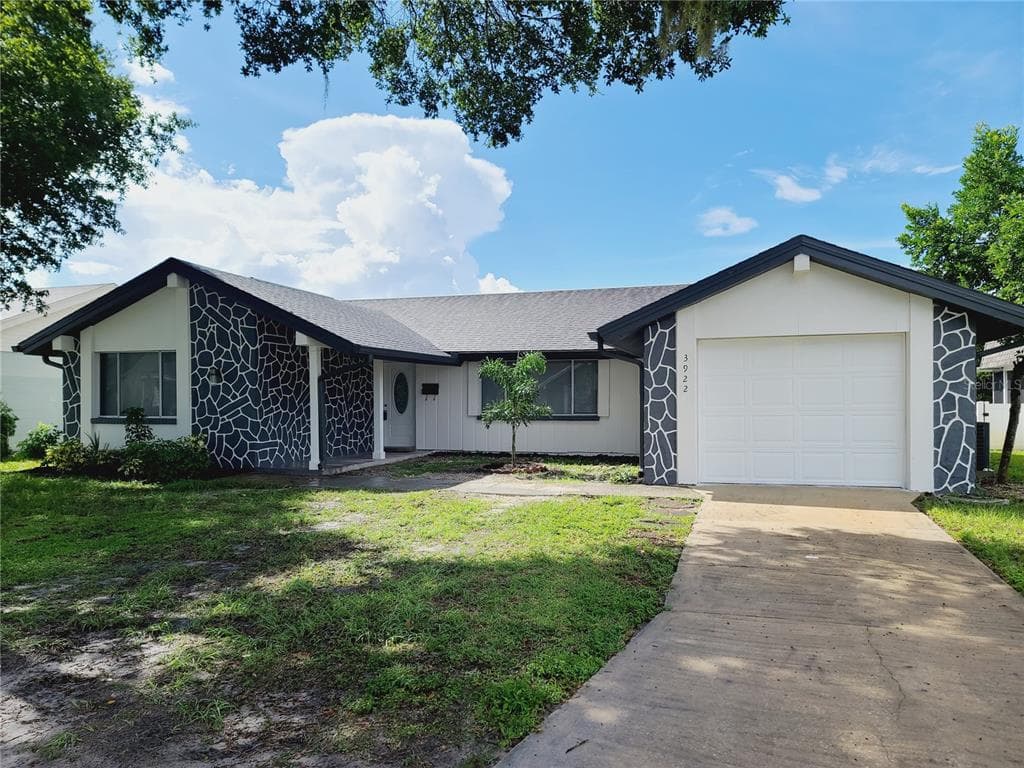 3922 GRAYTON DRIVE NEW PORT RICHEY, FL 34652