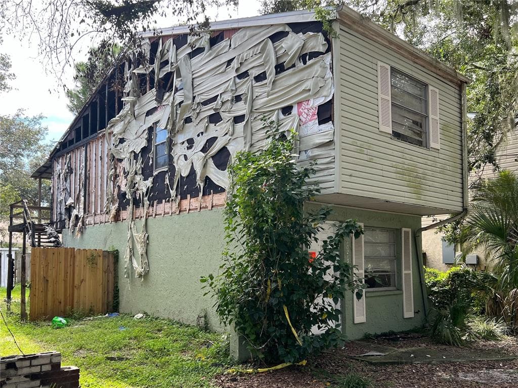 10213 N OJUS DRIVE TAMPA, FL 33617