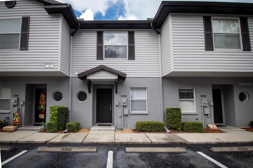4366 HAR PAUL CIRCLE TAMPA, FL 33614