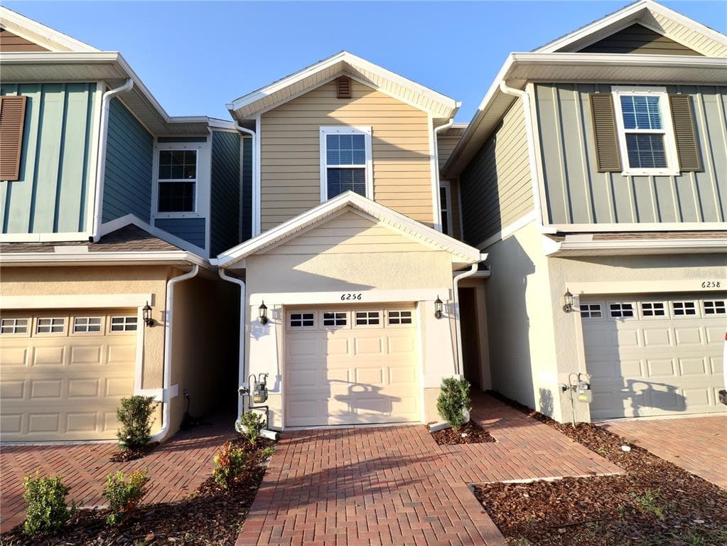 6256 CAMINO DRIVE APOLLO BEACH, FL 33572
