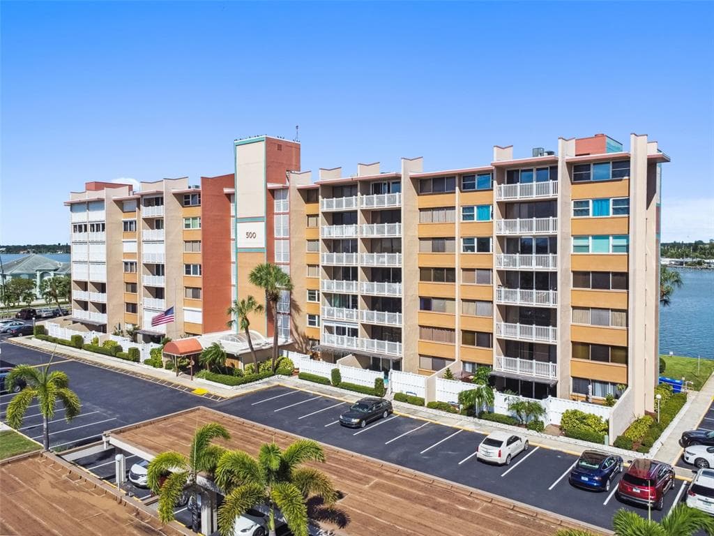 500 TREASURE ISLAND CAUSEWAY UNIT 611 TREASURE ISLAND, FL 33706