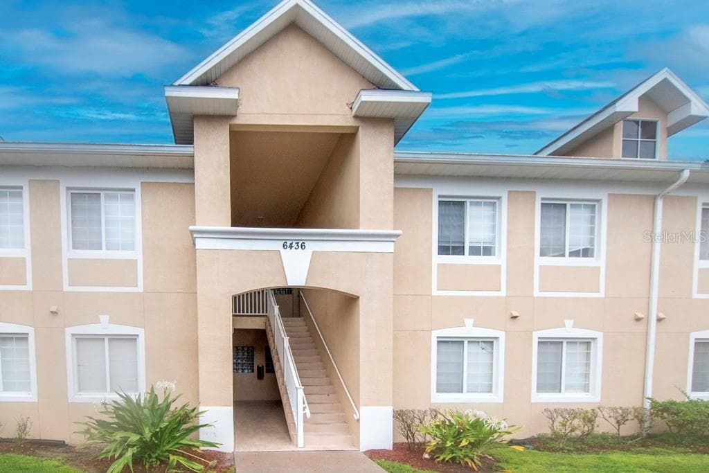 6436 CYPRESSDALE DRIVE UNIT 201 RIVERVIEW, FL 33578