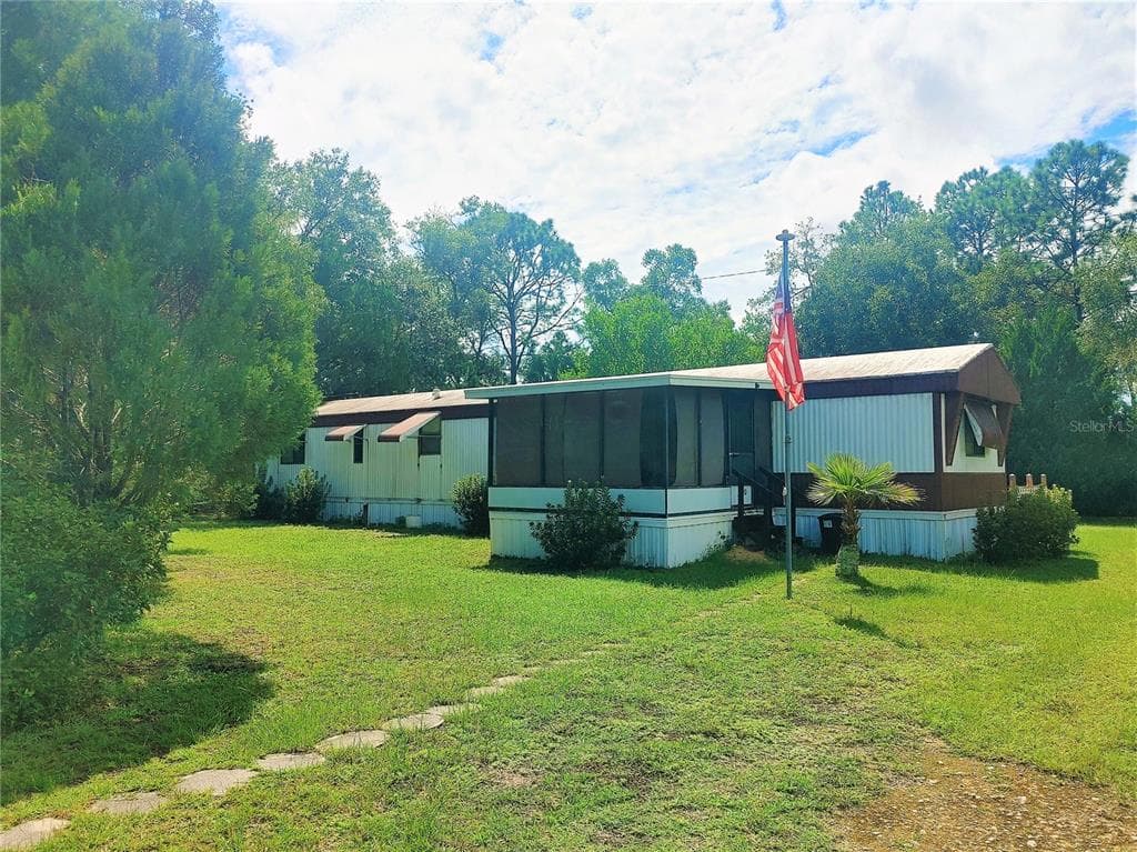 1564 S DELL POINT HOMOSASSA, FL 34448