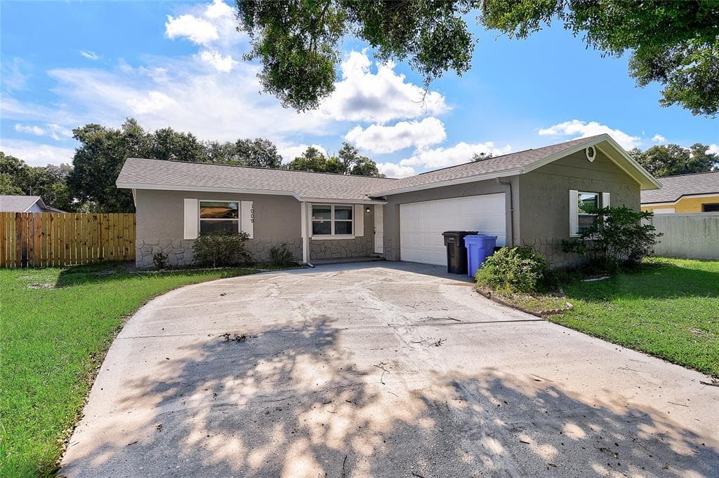 1009 NORMAN COURT BRANDON, FL 33510