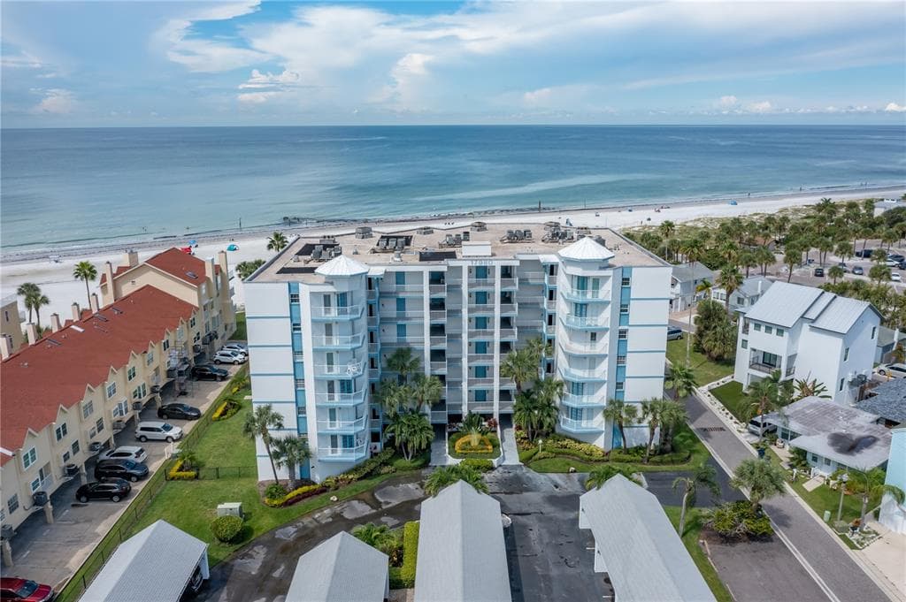 17980 GULF BOULEVARD UNIT 203 REDINGTON SHORES, FL 33708
