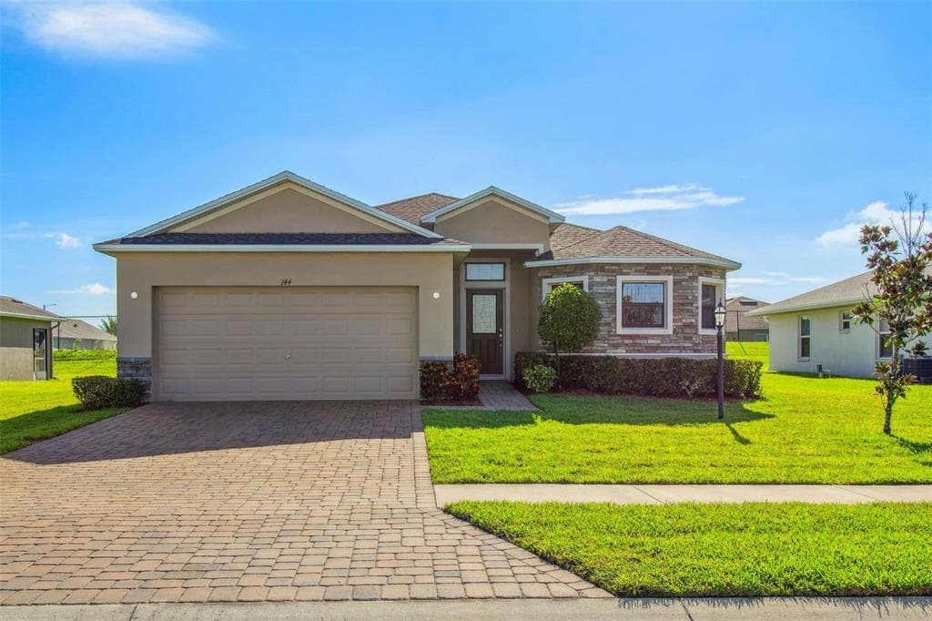 144 BENTLEY OAKS BOULEVARD AUBURNDALE, FL 33823