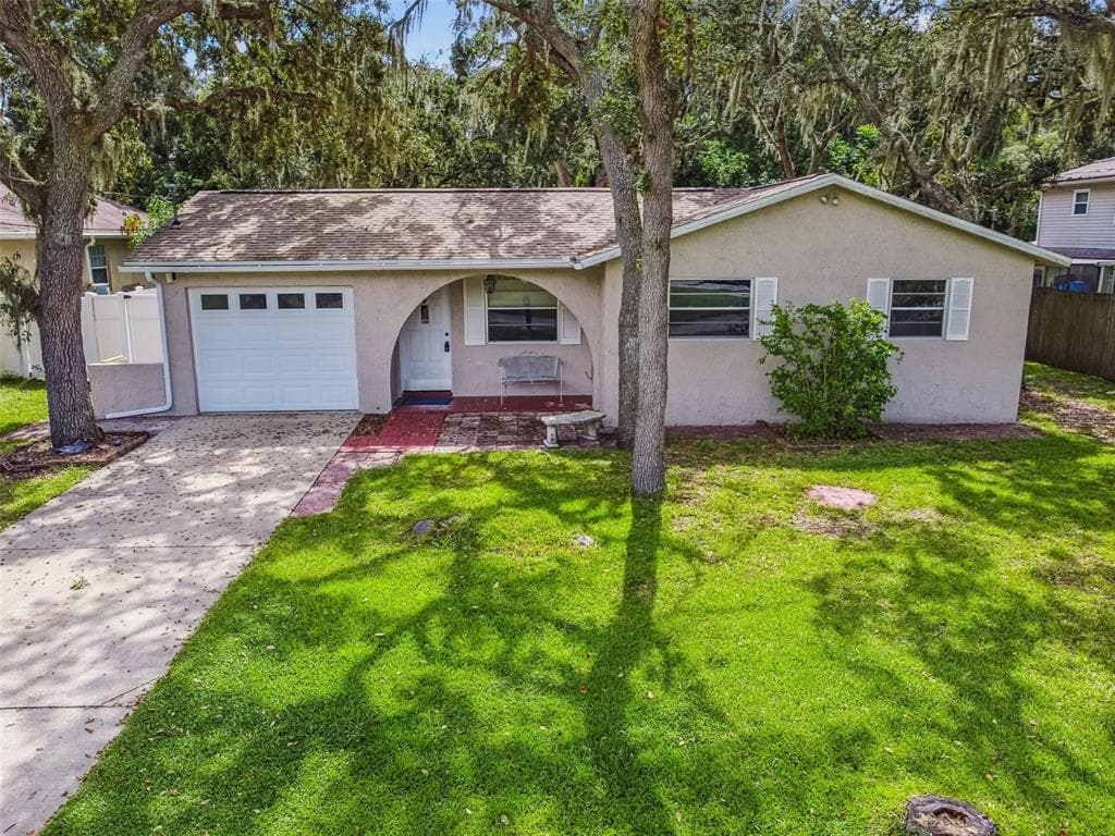 12096 LACEY DRIVE NEW PORT RICHEY, FL 34654