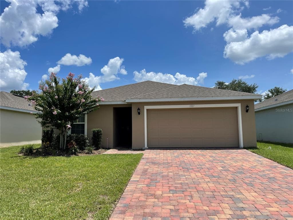1327 LUCERNE LOOP ROAD NE WINTER HAVEN, FL 33881