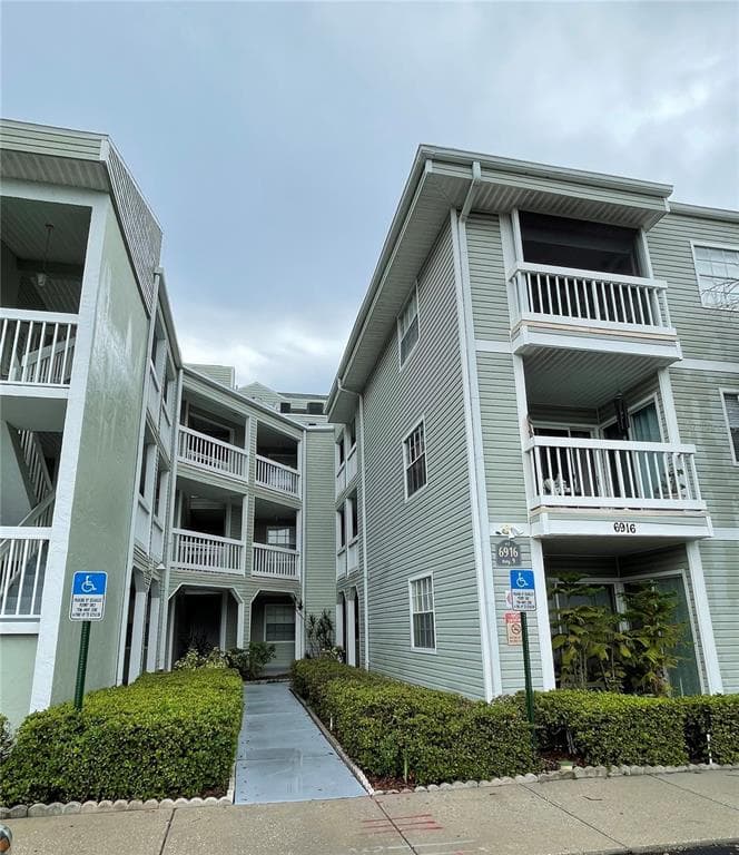 6916 STONES THROW CIRCLE N UNIT 9104 ST PETERSBURG, FL 33710