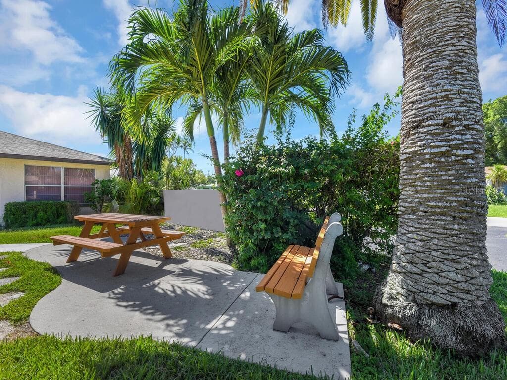 607 SE 47 STREET UNIT 2 CAPE CORAL, FL 33904