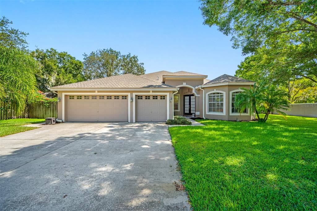 643 EQUINE DRIVE