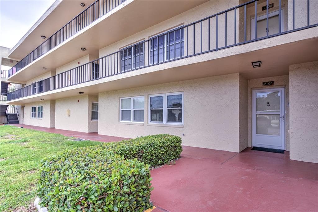 12200 VONN RD UNIT 2104