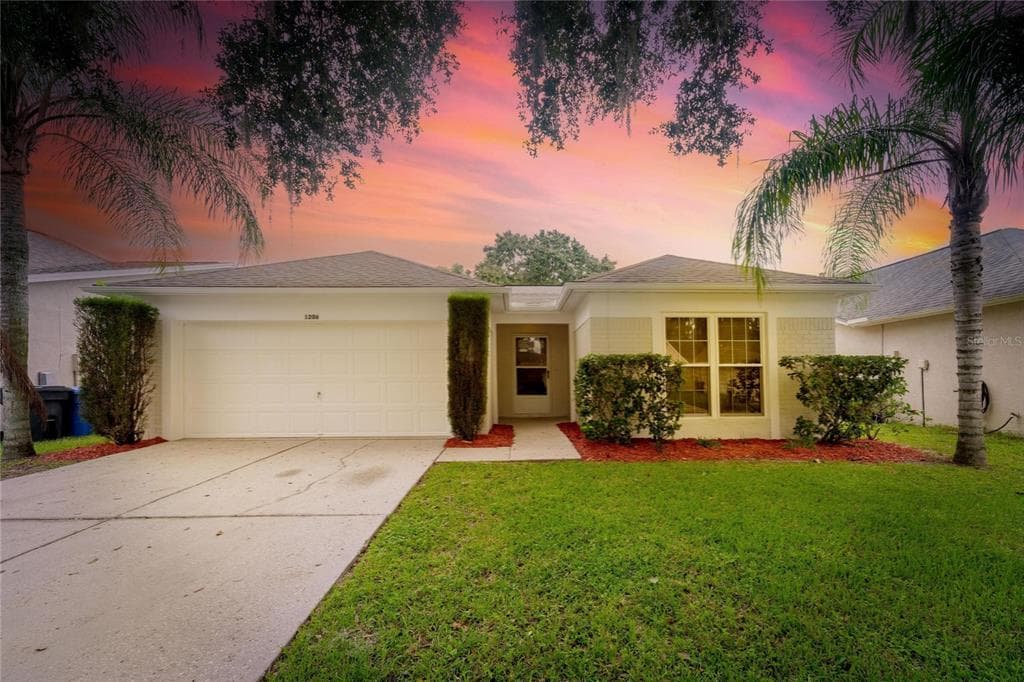 1206 SAWDUST COURT VALRICO, FL 33596