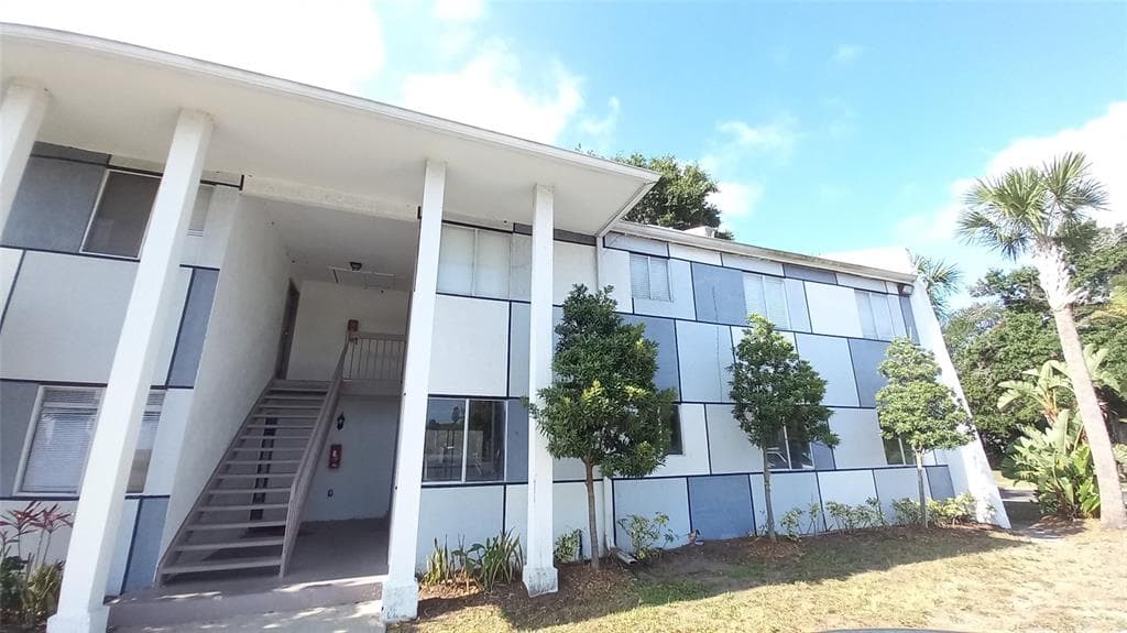 13300 WALSINGHAM ROAD UNIT 109 LARGO, FL 33774
