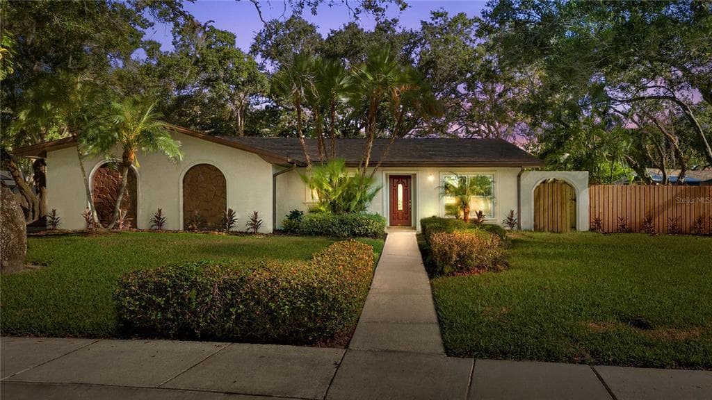 1456 S RIDGELANE CIRCLE CLEARWATER, FL 33755
