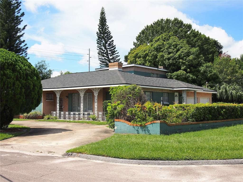 1902 W NASSAU STREET TAMPA, FL 33607