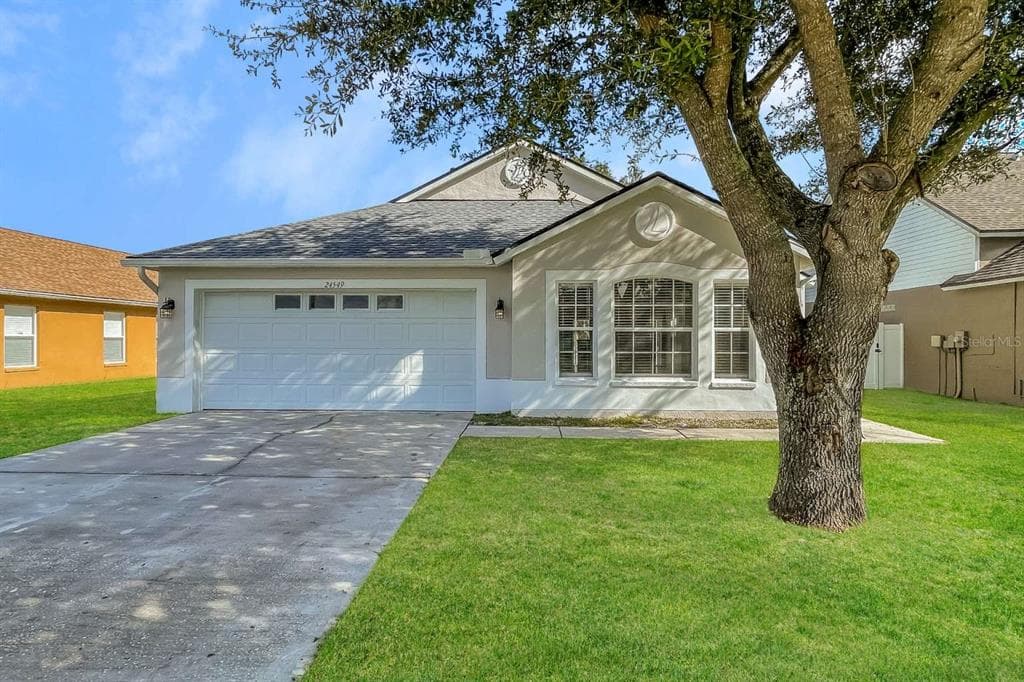 24549 VICTORIA WOOD LUTZ, FL 33559