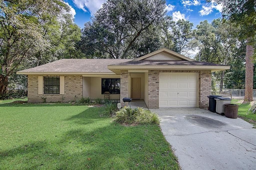 7620 FORBES ROAD ZEPHYRHILLS, FL 33540