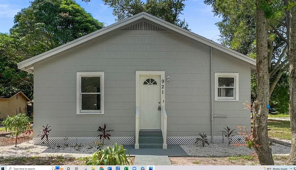 921 GRAND CENTRAL STREET CLEARWATER, FL 33756