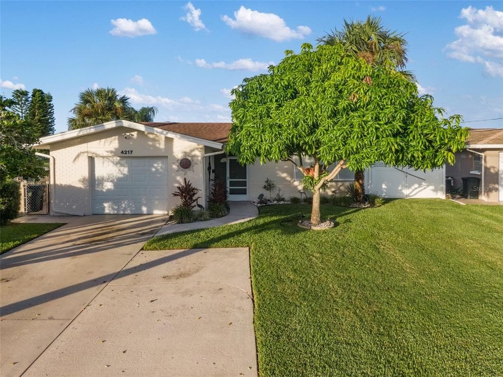4217 HEADSAIL DRIVE NEW PORT RICHEY, FL 34652
