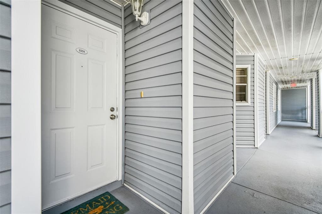 6924 STONES THROW CIRCLE N UNIT 8304 ST PETERSBURG, FL 33710