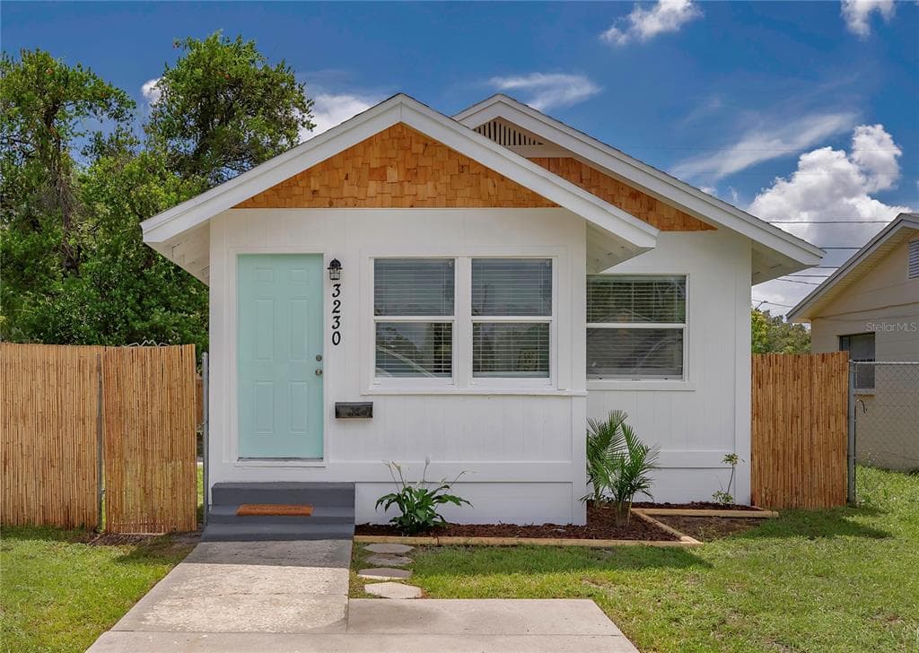3230 4TH AVENUE S ST PETERSBURG, FL 33712