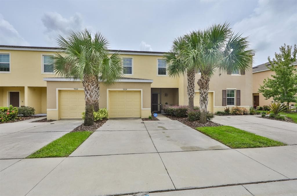 9924 HOUND CHASE DRIVE GIBSONTON, FL 33534