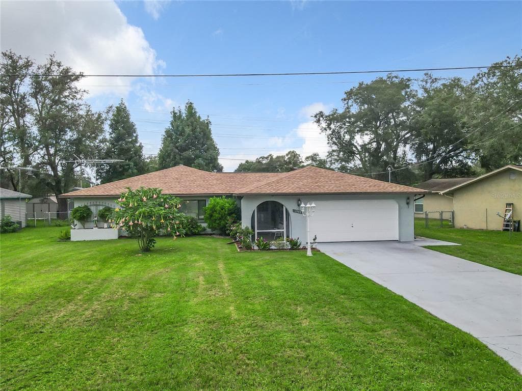 1545 LARKIN RD SPRING HILL, FL 34608