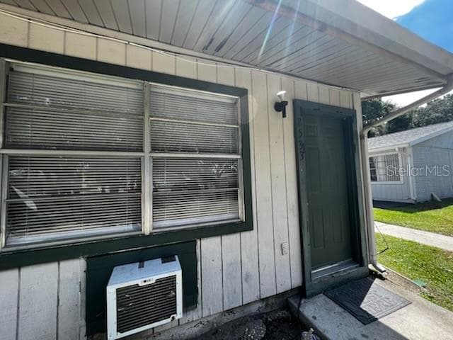 8533 CHANNELVIEW CIRCLE TAMPA, FL 33614
