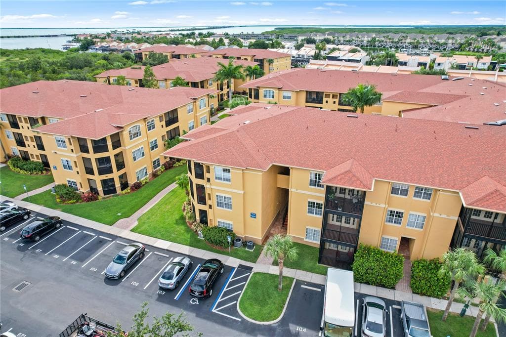 4323 BAYSIDE VILLAGE DRIVE UNIT 205 TAMPA, FL 33615