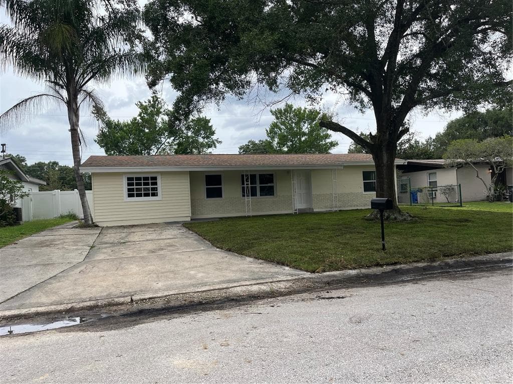 14810 DAISY LANE TAMPA, FL 33613