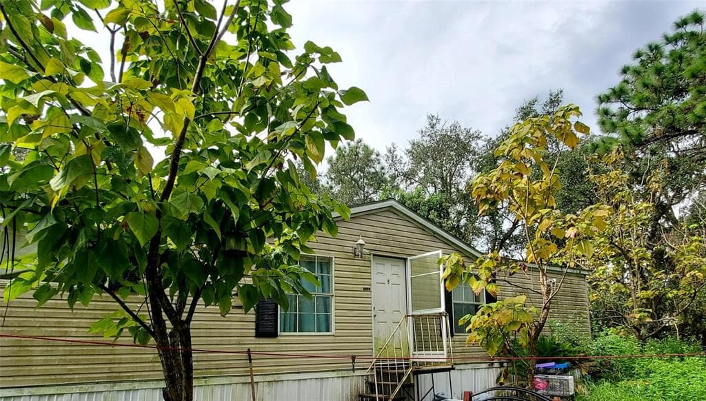 6020 W HOLIDAY STREET HOMOSASSA, FL 34446