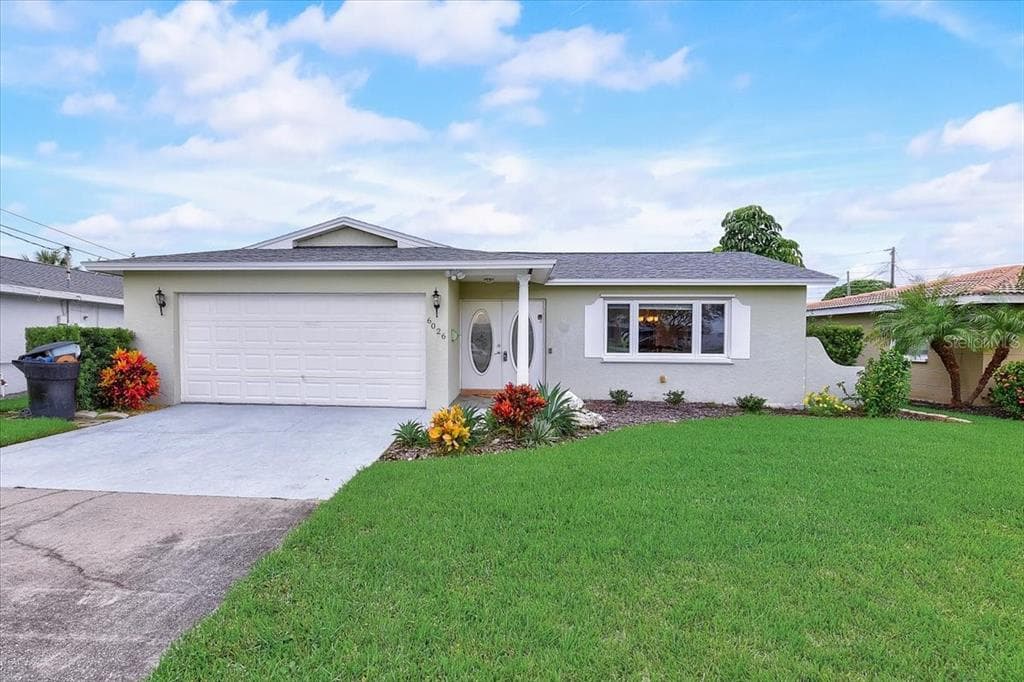 6026 BAYOU GRANDE BOULEVARD NE ST PETERSBURG, FL 33703